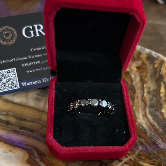 GORGEOUS 7 CT full eternity genuine black moissanite diamond ring NIB💍 - Picture 2 of 6